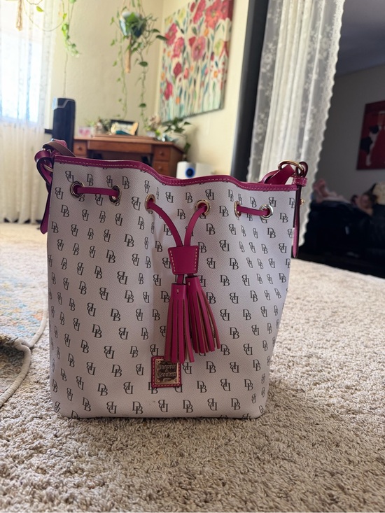 Dooney & Bourke Handbags - Dooney & Bourke White and Pink Bucket Bag